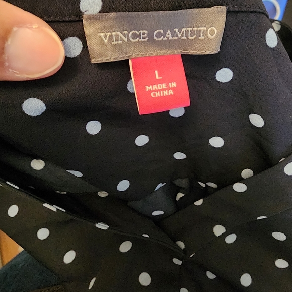 Vince Camuto Women's Large Dark Blue Tank With Light Blue Polka Dots - Picture 4 of 5